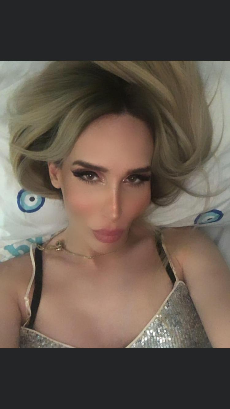 המלכה הבלונדינית חזרה לשירות המלכה הבלונדינית חזרה לשירות